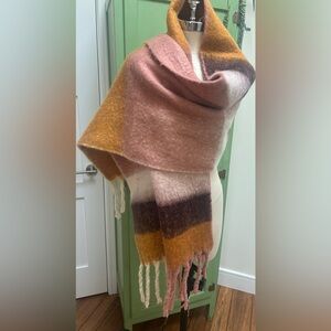 Kensie for Anthropologie shawl scarf. NWOT